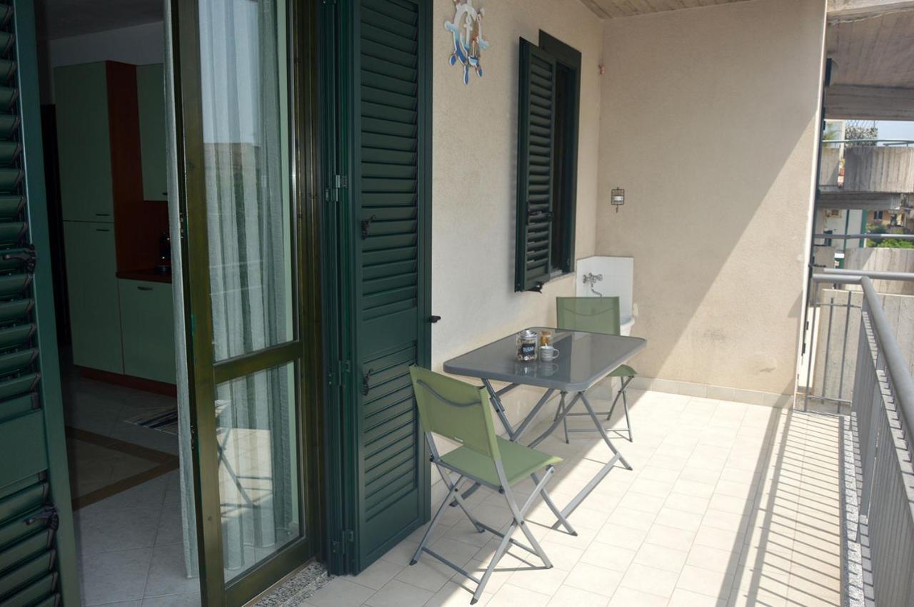 Appartamento Casasolemare Fondachello Fondachello  Buitenkant foto