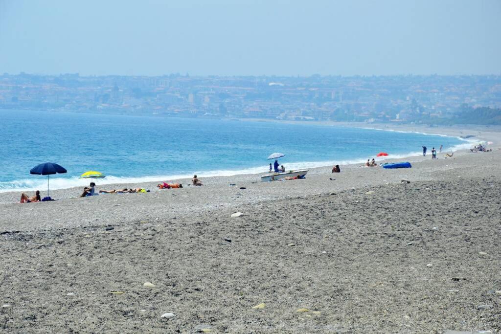 Appartamento Casasolemare Fondachello Fondachello  Buitenkant foto