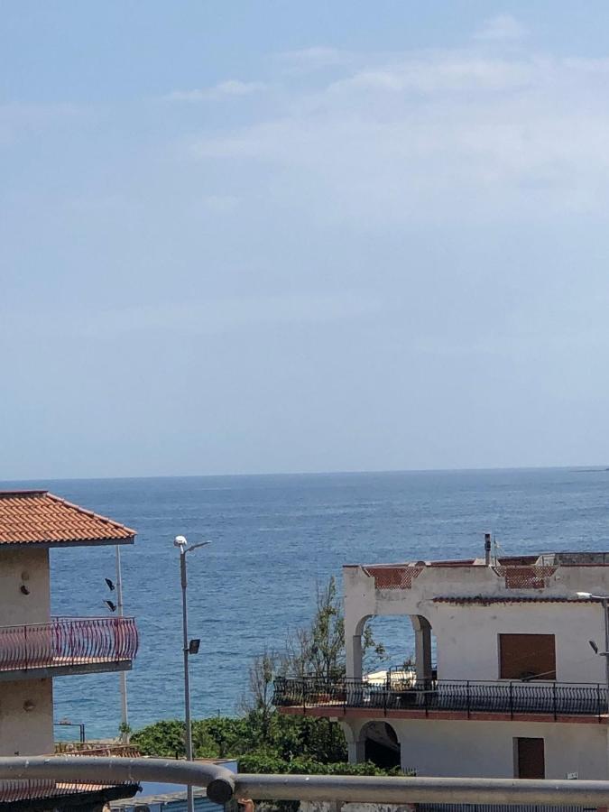 Appartamento Casasolemare Fondachello Fondachello  Buitenkant foto